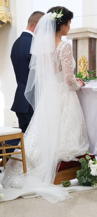 Zjawiskowa lśniąca Suknia Ślubna