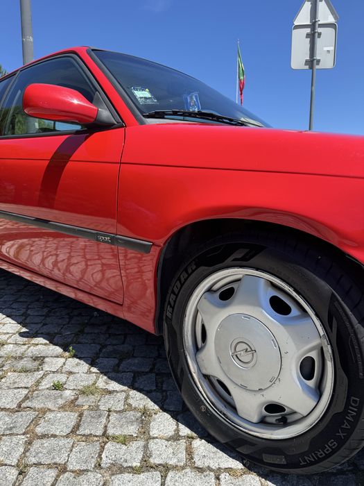 Opel Astra F Sport Coupe 1.6 16v