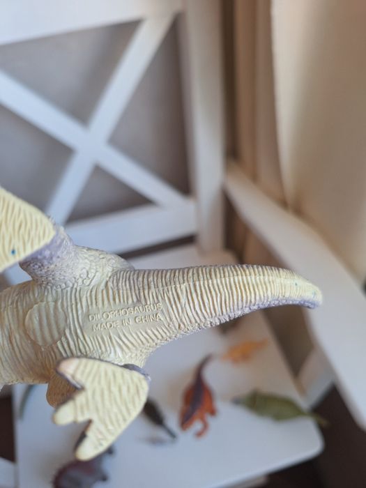 Лот динозаврів dino іграшки