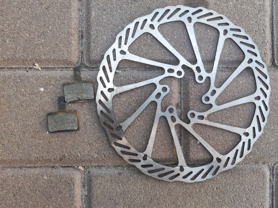 Гальмівний диск 180 + колодки