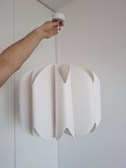 Lampa wisząca biała