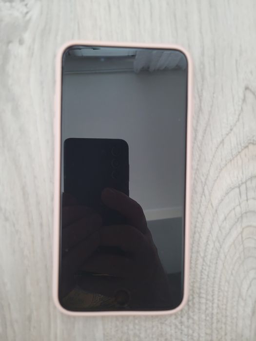 iPhone 7+ 256 gb  продам