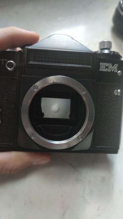 Фотоаппарат Зенит ЕМ объективом Meyer optik Domiplan 2.8/50