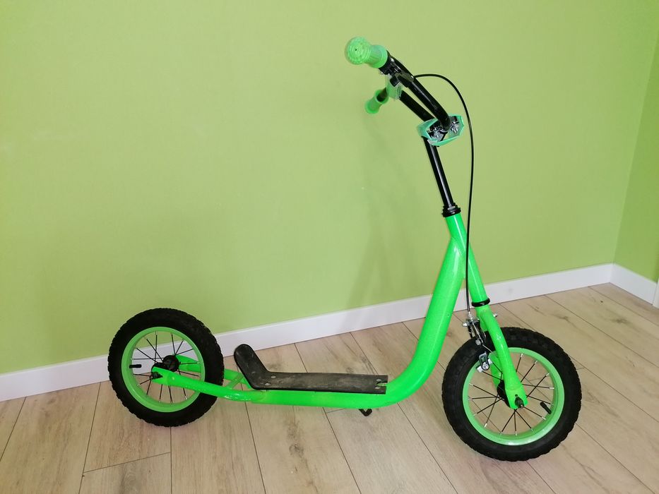 Самокат, надувні колеса 12х2,125