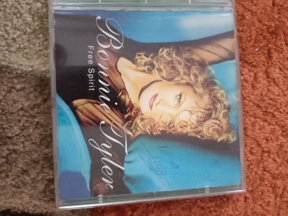 Bonnie Tyler CDs top