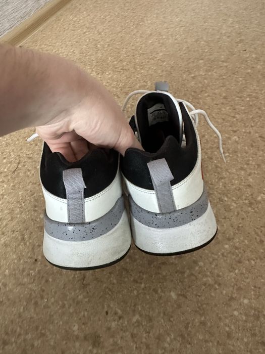 Кроссовки jordan