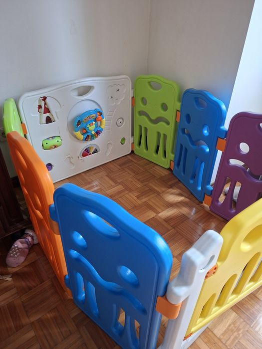 Cercadinho / parque infantil