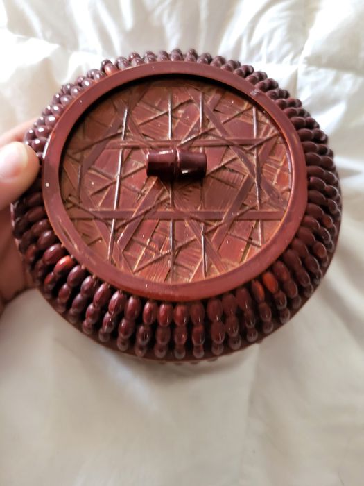 Caixa em banbu feita à mão64751962468738120