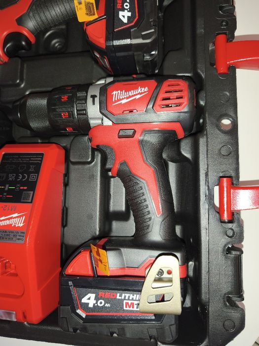 Milwaukee M18 BPP2Q-402C 18V 2 x 4.0Ah Li-Ion  wkrętarka + zakrętarka