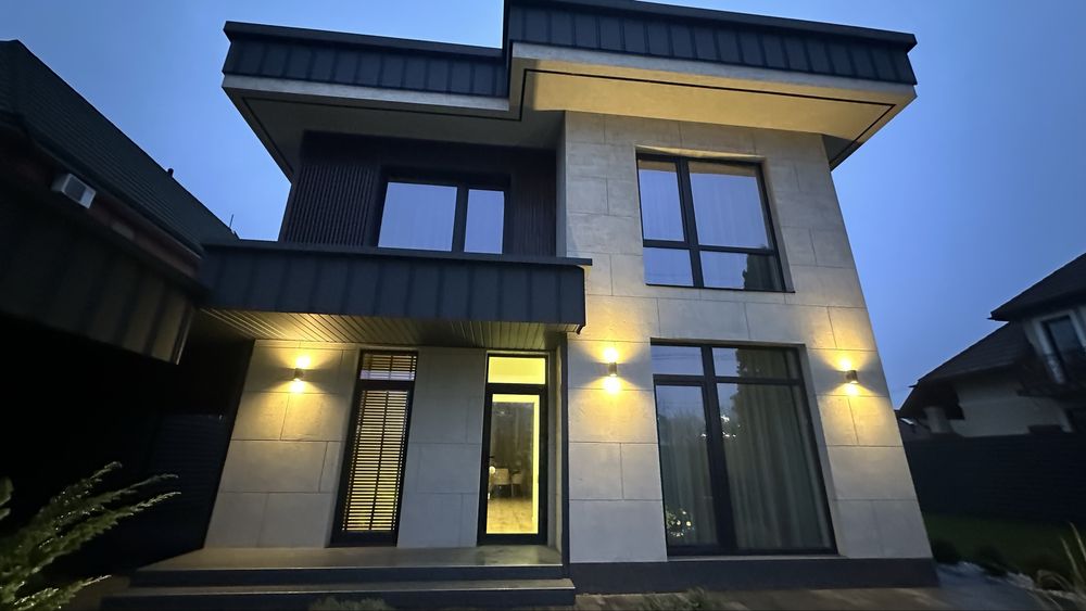 Шикарний будинок з власним бассейном. БЕЗ КОМІСІЇ