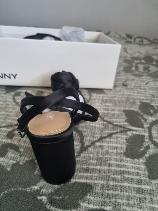 Jenny - sandały na słupku roz. 36