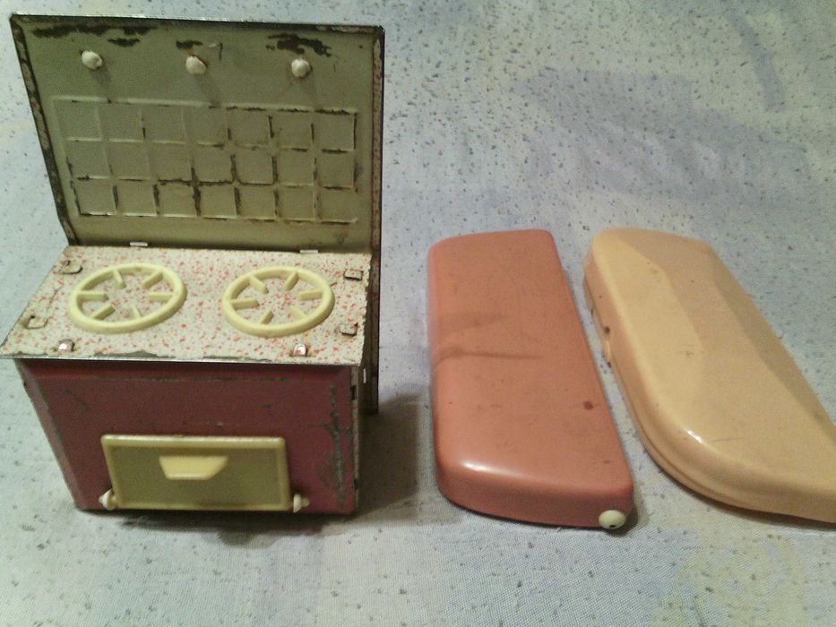 Мебель для кукол.