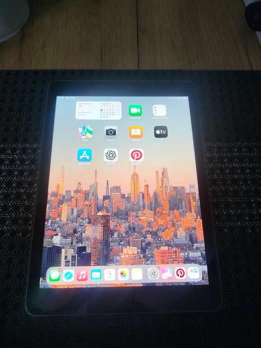 iPad 6 Gen 32gb iOS 17.7.10