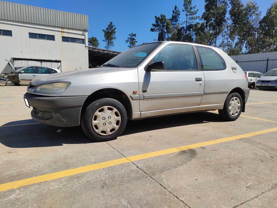 PEUGEOT 306 Hatchback 1.9 D Diesel 68 cv / 50 kW 1994 - 2001 Para Peças!