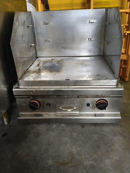 CHAPA /FRYTOP A GAS  c/ prateleir superior