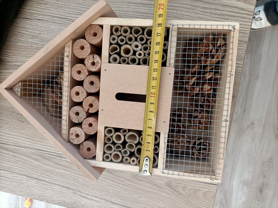 Domek/ hotel dla owadów