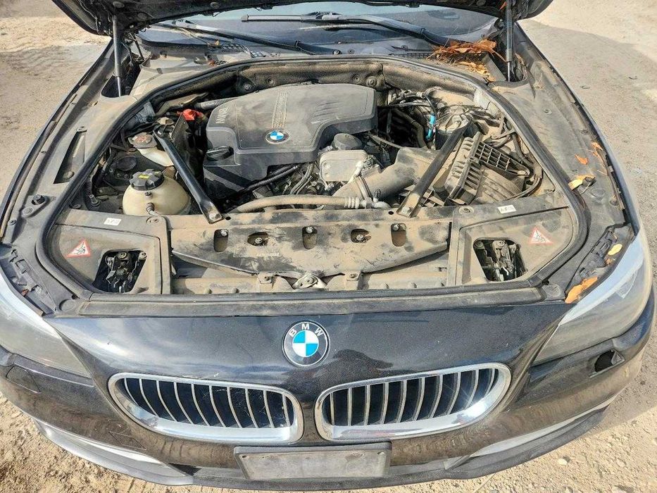 Бампер BMW F10 Розборка БМВ Ф10 на запчастини BMW F10  475 колір