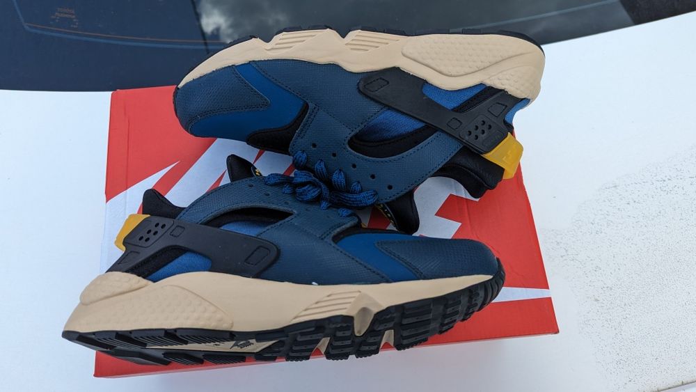 Чоловічі кросівки Nike Air Huarache Premium 42 р. (Маломірить 41 р.)
