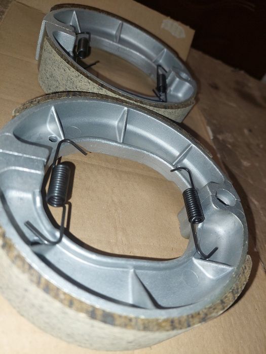 Fabrycznie nowe 2kpl szczeki hamulcowe kola wsk125 175 pl