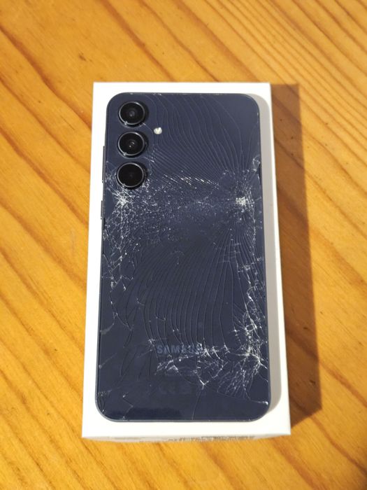 Galaxy A55 avariado para peças