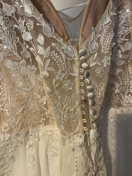 Piękna suknia ślubna