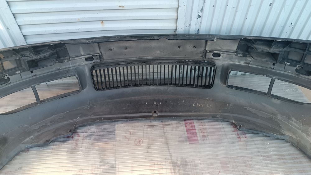 Vendo parachoque de frente scoda Octavia combi ano 2004/10