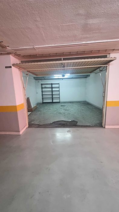 Box de Garagem com 30 m² para Arrendamento | Centro de Odivelas