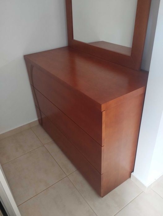 Cama de casal completa em madeira maciça