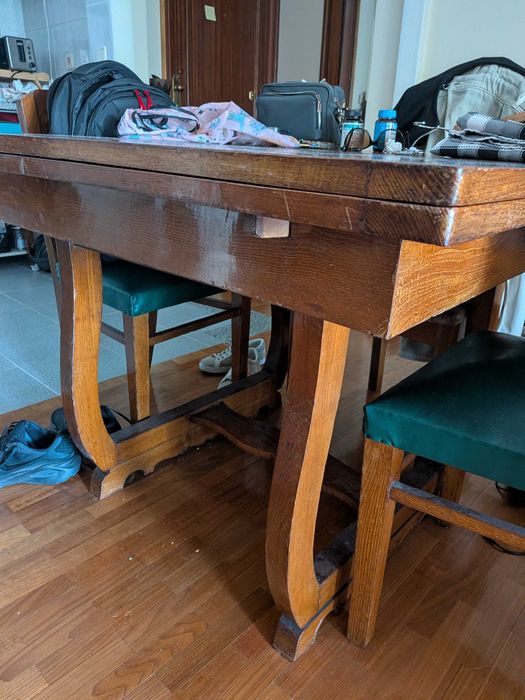 Mesa e cadeiras vintage