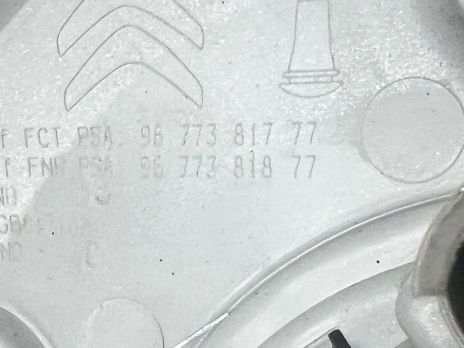kołpak kołpaczek kołpaki kołpaczki dekiel dekielek peugeot expert jumpy 2013 rok  9677381777 oryginał do felgi 16