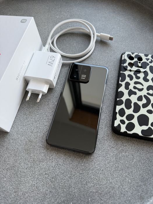 Xiaomi 13 5G 256GB – Como Novo