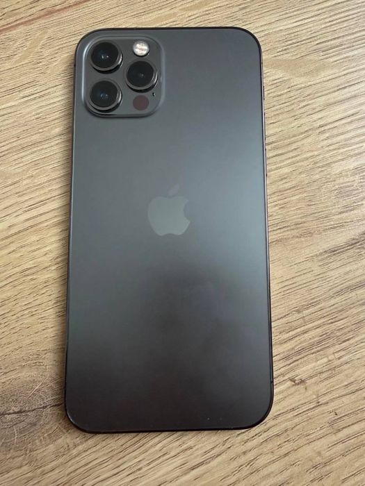 Продам Iphone 12 pro у кольорі Graphite