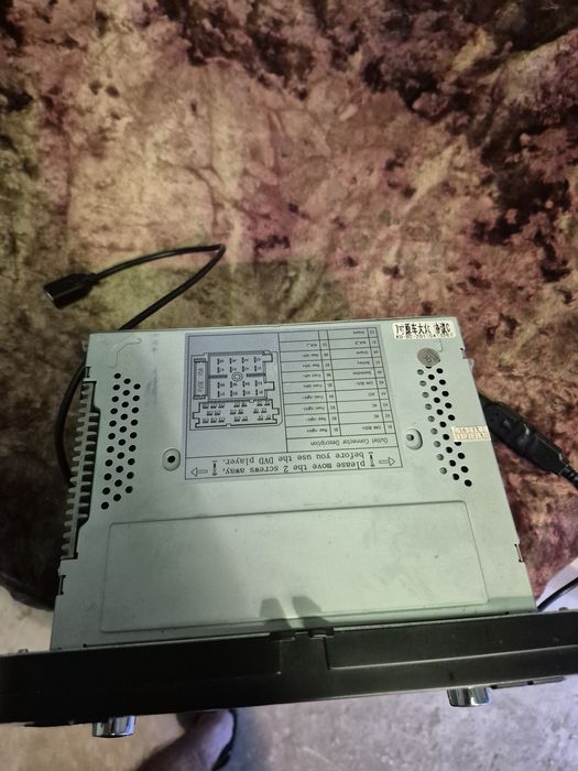 Продам магнітолу