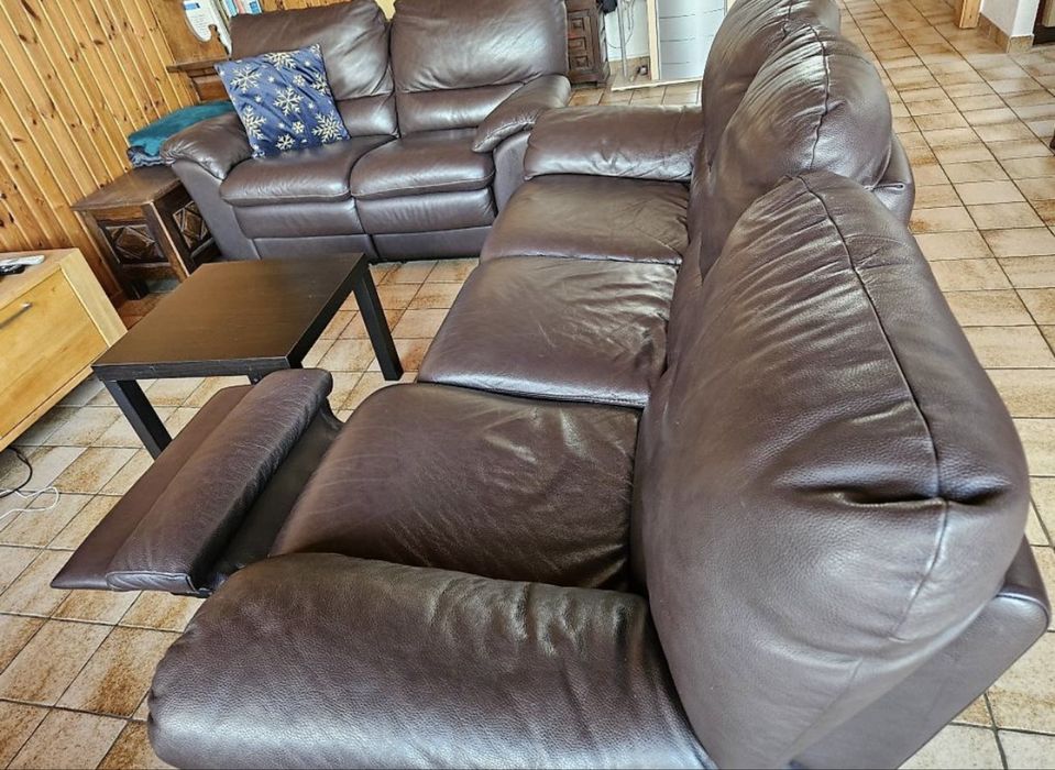Sofa com superte de pernas
