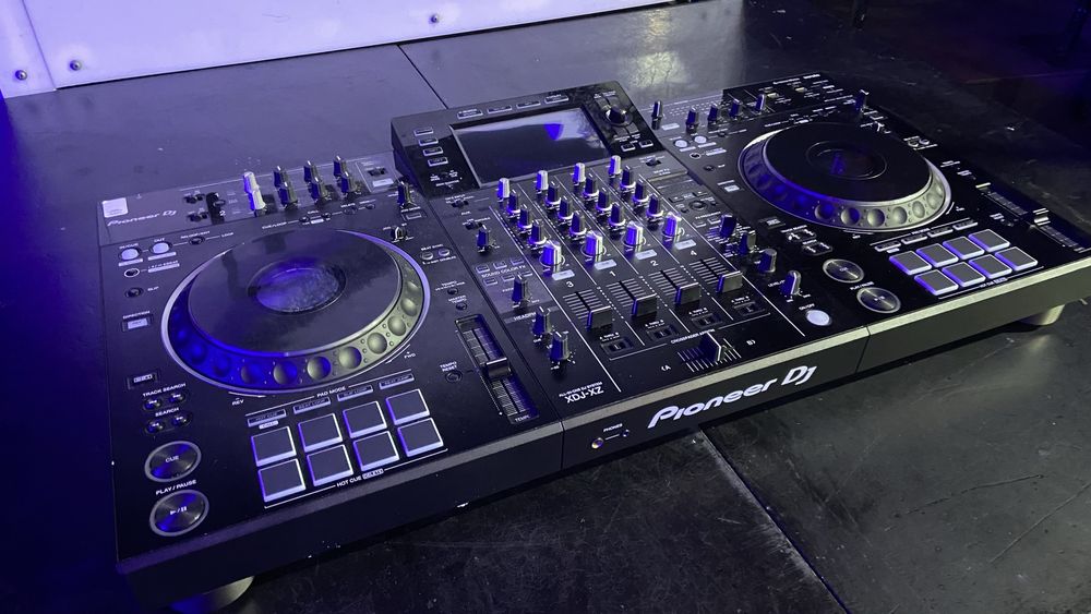 DJ Pioneer XDJ-XZ