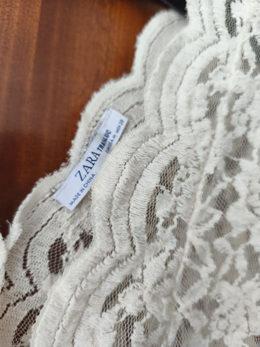Blusa curta muito elegante branca