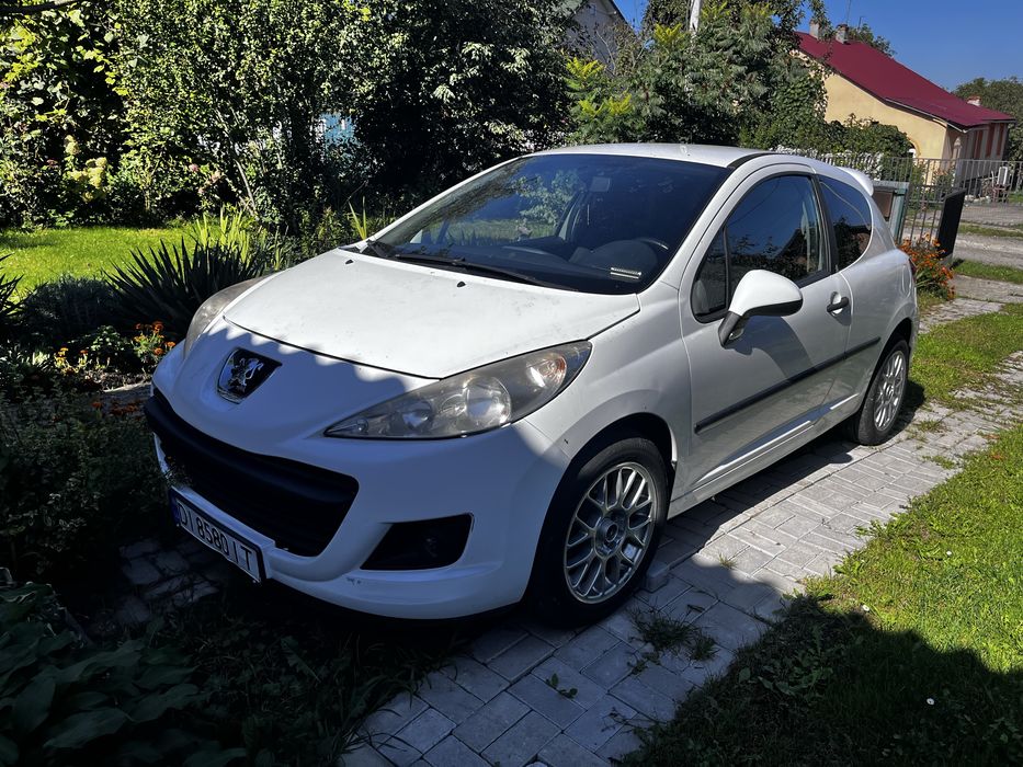 Peugeot 207 2010р.