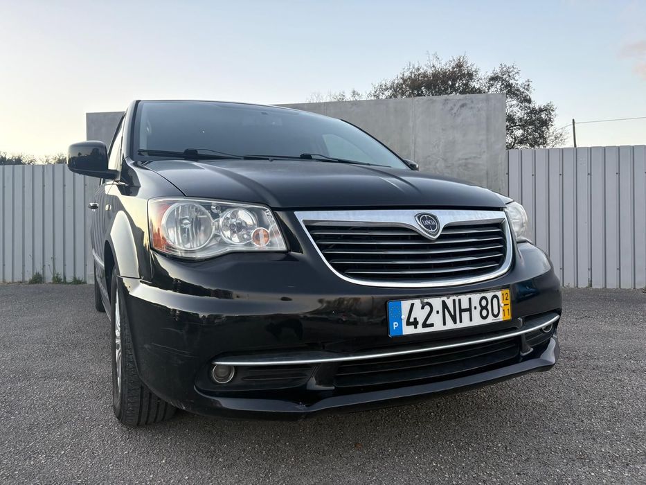 Lancia Voyager 2.8 CRD Gold