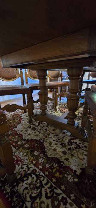 Mesa extensível com cadeiras