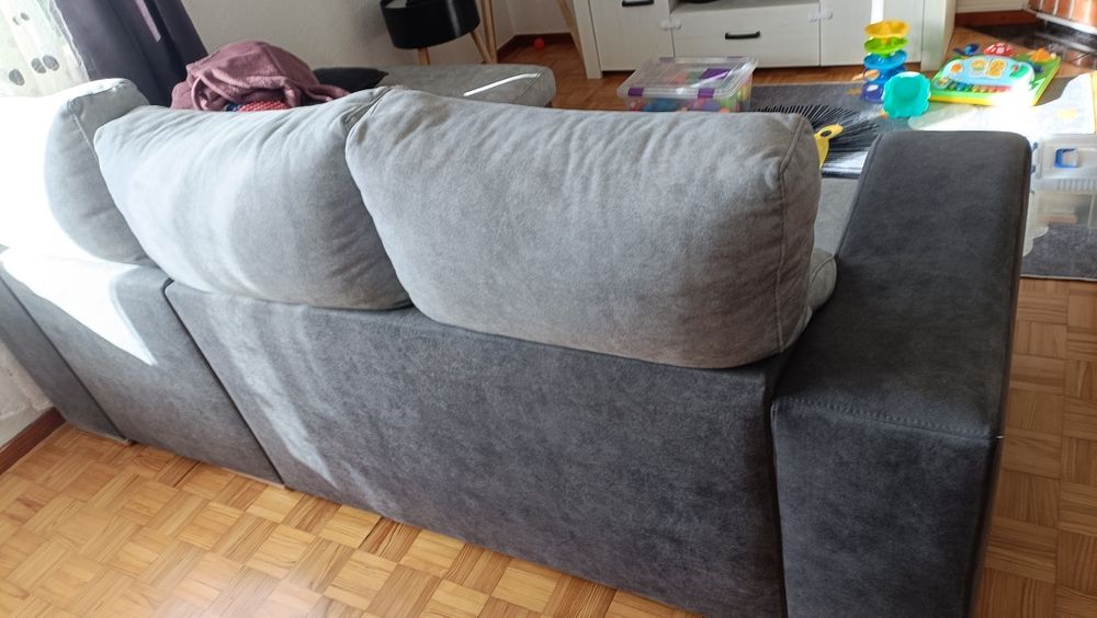 Sofá chaise longue e cama