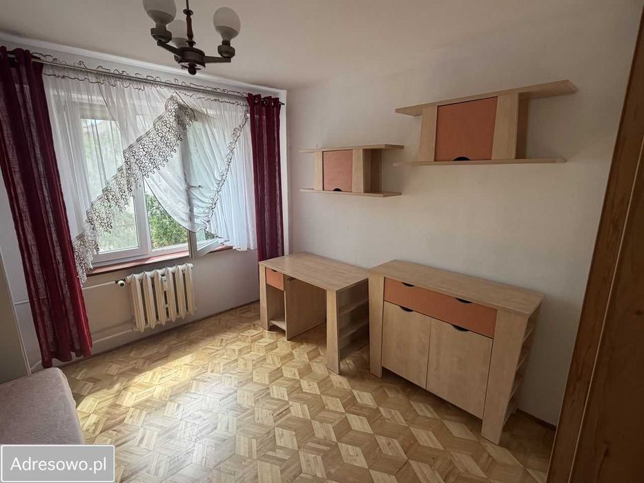 Pokój w mieszkaniu 3-pokojowym dla studentki