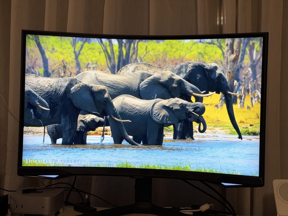 Monitor Samsung Odyssey G6 LS27BG650EUXEN – 27” QHD 240 Hz VA / Smart TV