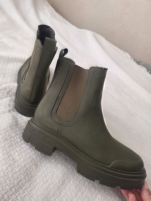 Гумові чоботи в супер стані, 36 розмір