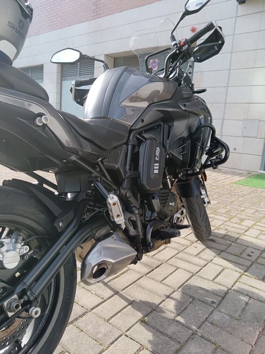 VENDO Benelli trk 502 ano 2023 47000km ( 4.300€)