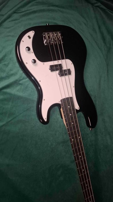 Gitara Basowa Harley Benton Precision Bass PB-20 Piano Black Standard