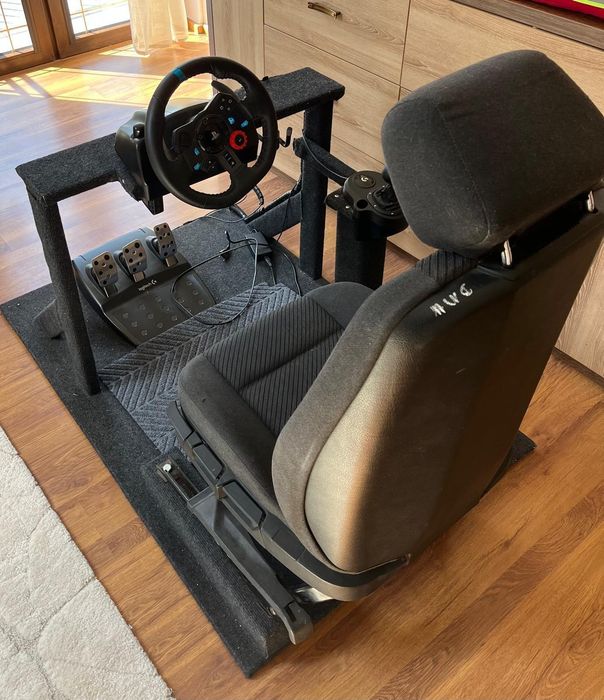 Kierownica Logitech g29 +stanowisko do jazdy