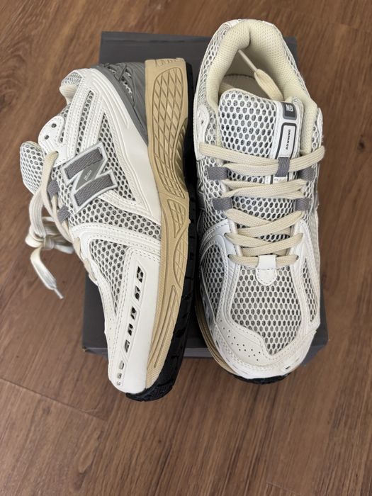 New Balance 1906R White Grey Cream n42