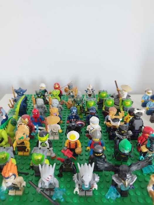 LEGO Mini figurki
