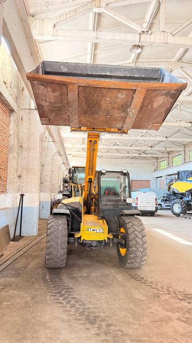 Продам навантажувач телескопічний JCB 531-70, 2012 року