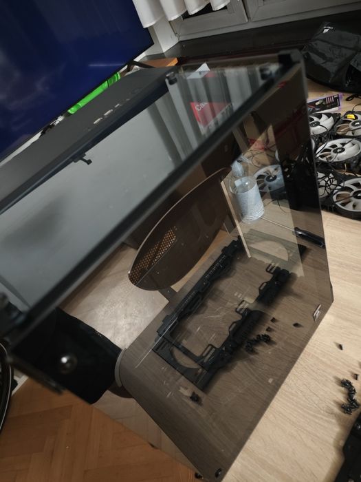 Obudowa komputerowa Corsair 680X Crystal Black